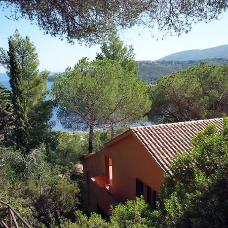 Residence Sud Est Porto Azzurro Exterior foto