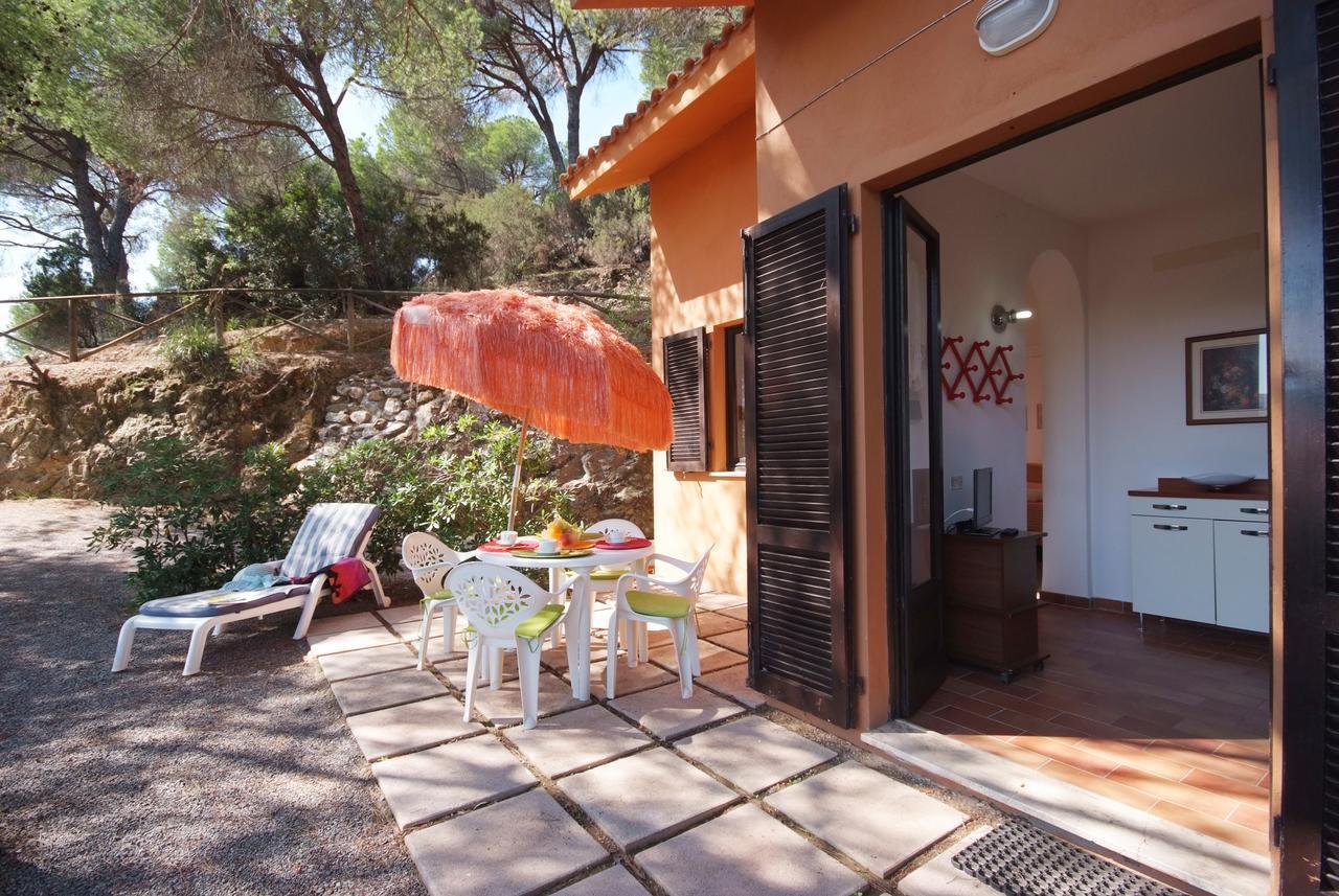 Residence Sud Est Porto Azzurro Exterior foto
