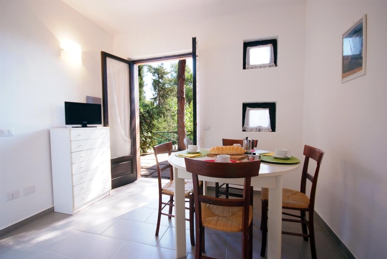 Residence Sud Est Porto Azzurro Exterior foto
