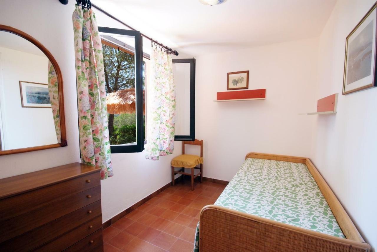 Residence Sud Est Porto Azzurro Exterior foto